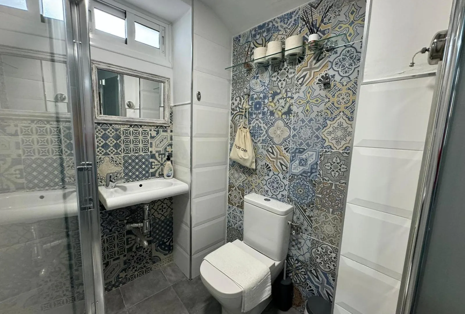 Apartment Edificio Conde 7- Plaza De La Merced Malaga Spain